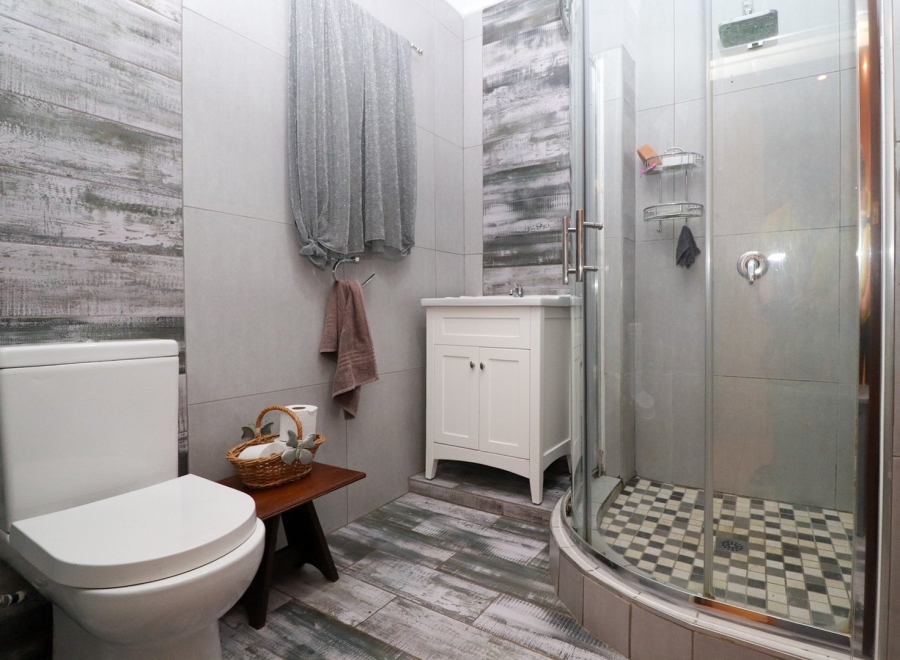 3 Bedroom Property for Sale in Ellaton North West